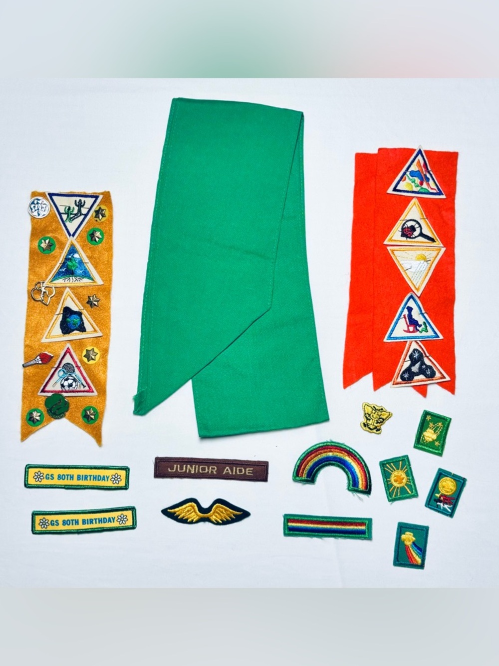 Vintage 90s 00s Girl Scout Lot 180 Patches & 11 Pins w Sash Very Good Condition